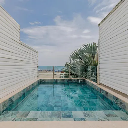 Lux House, Aldaba Selection
