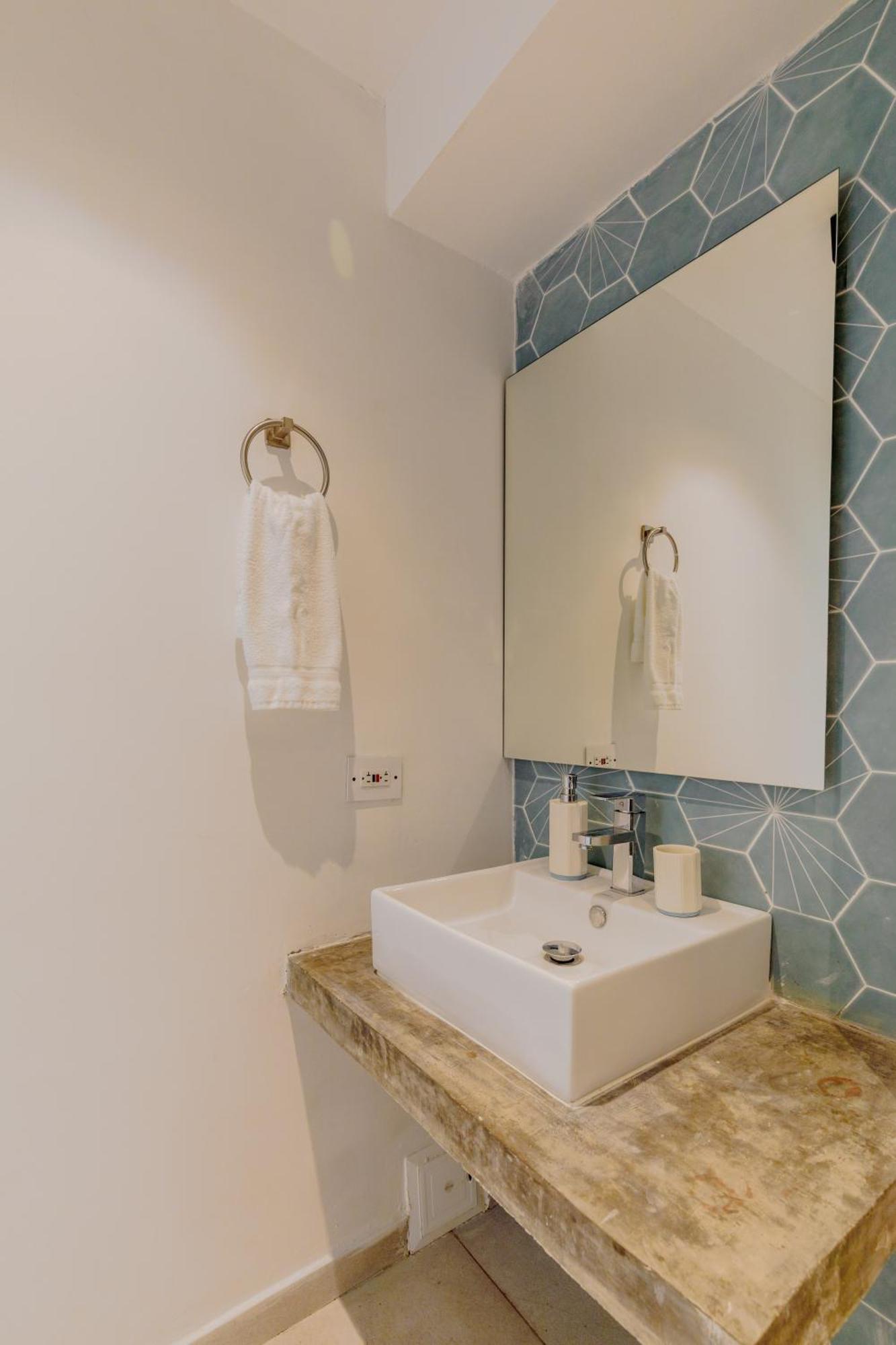 Lux House, Aldaba Selection Villa