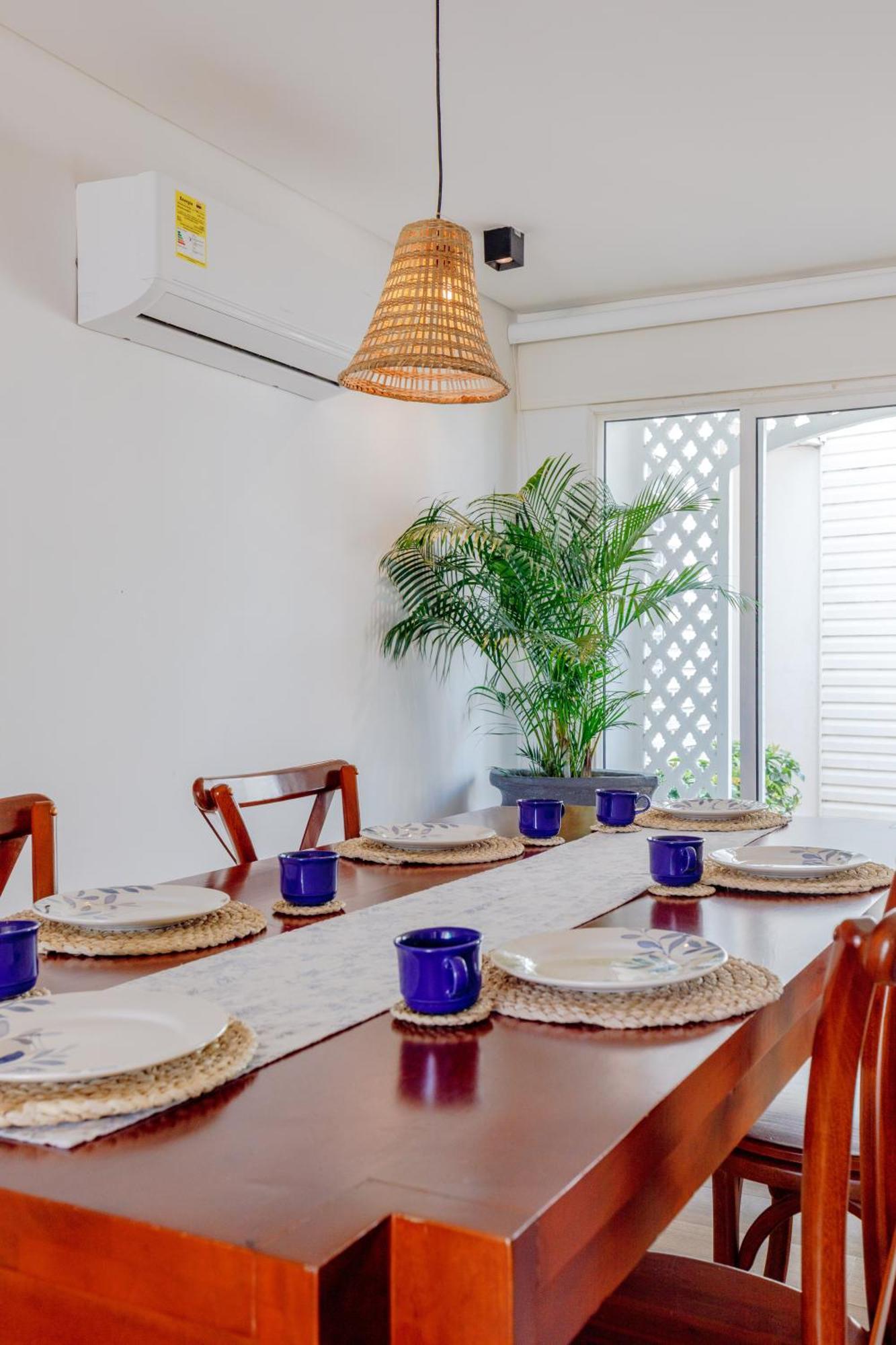 Villa Lux House, Aldaba Selection *