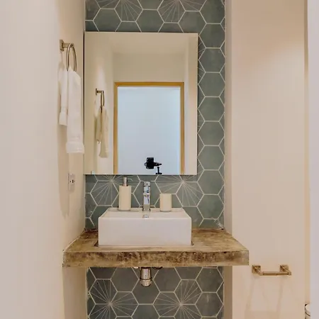 Villa Lux House, Aldaba Selection