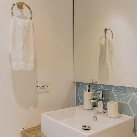 Lux House, Aldaba Selection Villa