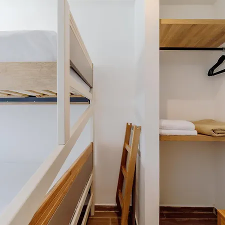 Lux House, Aldaba Selection