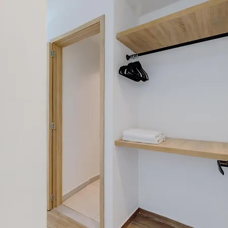 Lux House, Aldaba Selection *