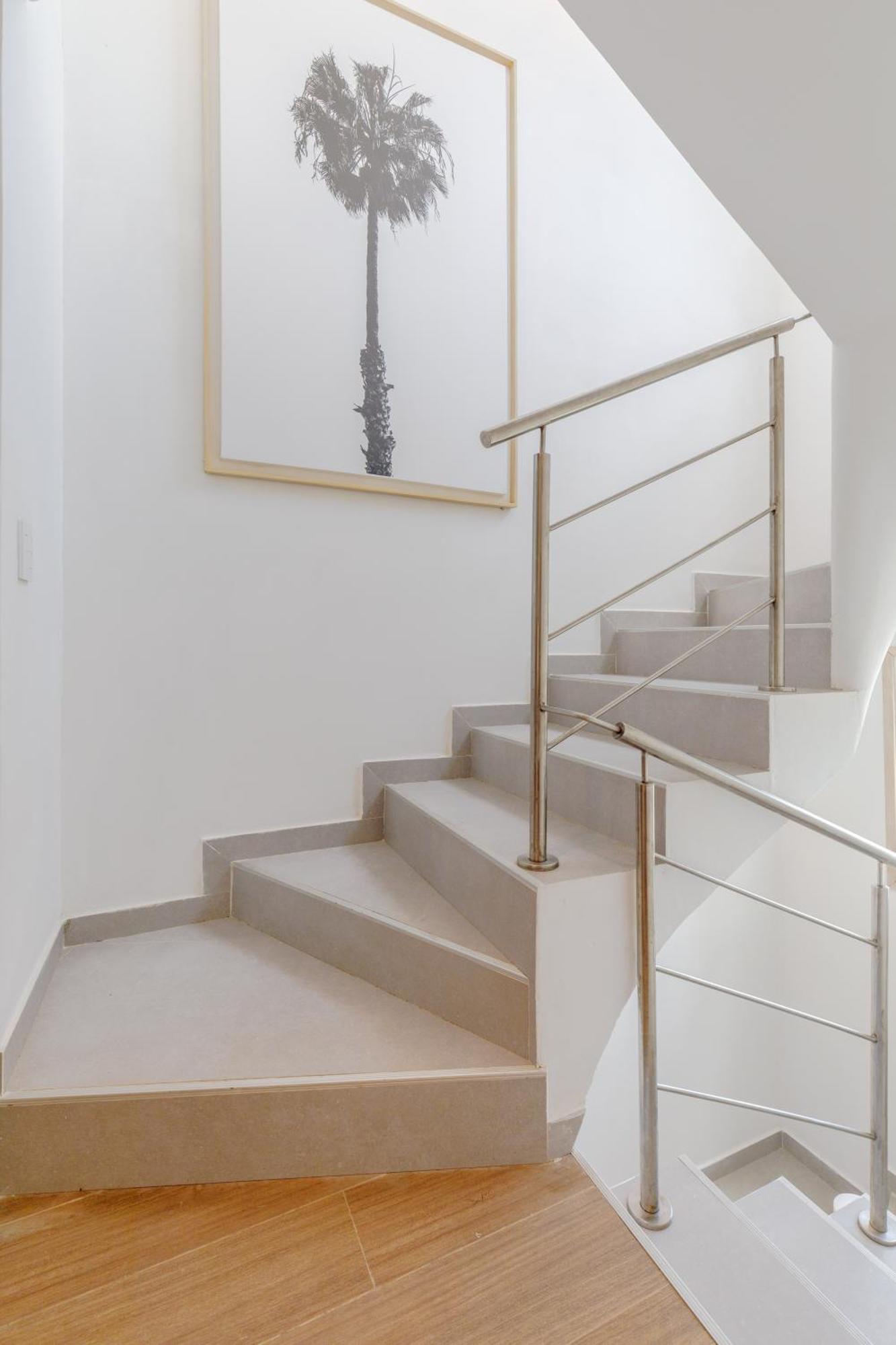 Villa Lux House, Aldaba Selection