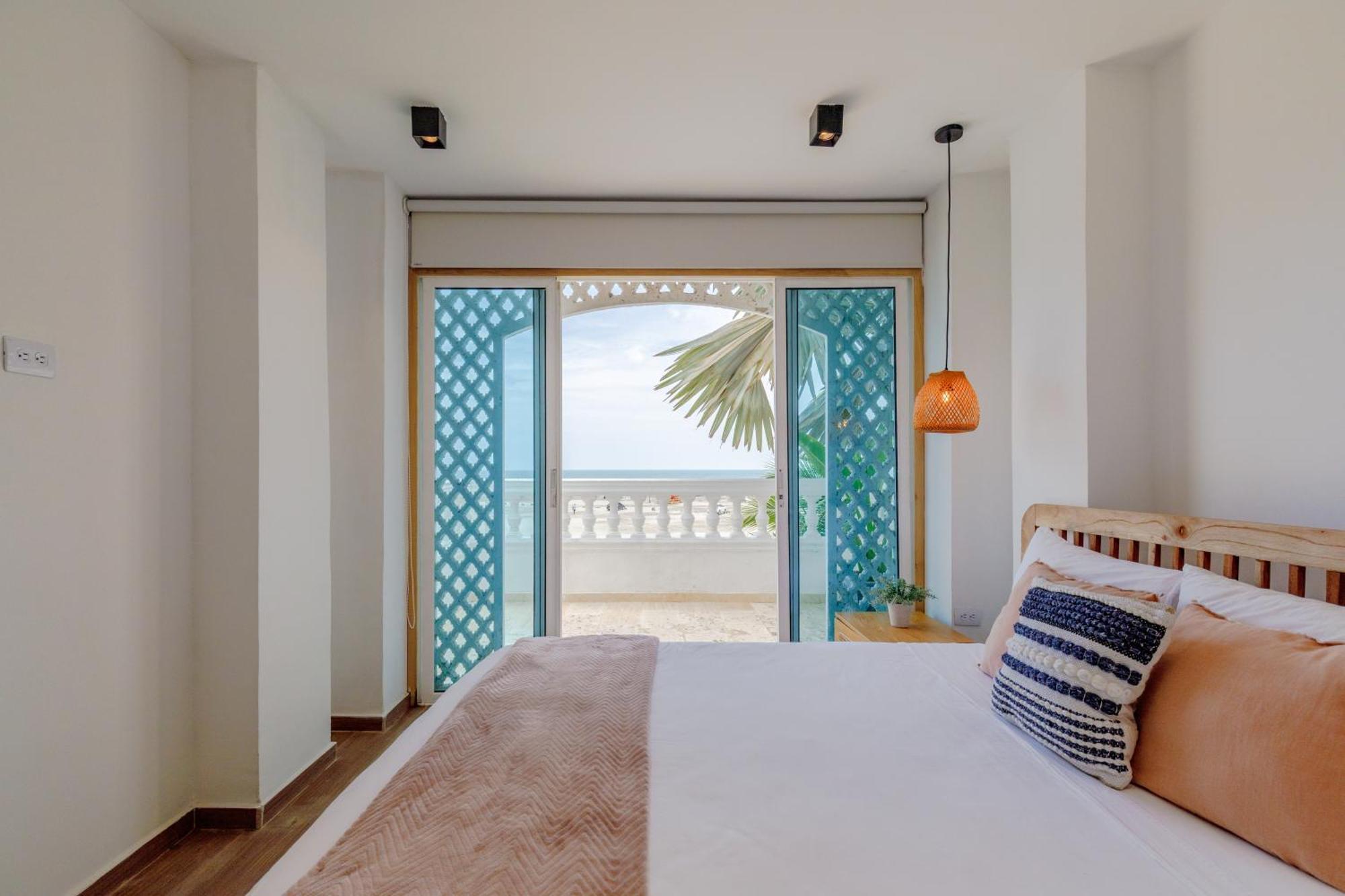 Lux House, Aldaba Selection Cartagena